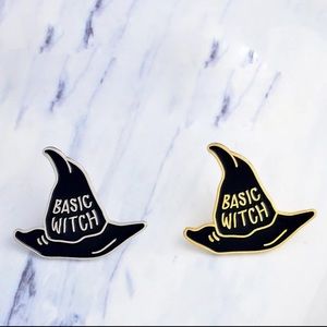 📍5/$25 Enamel Pin Basic Witch hat